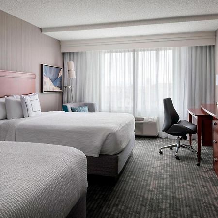 คอร์ตยาร์ด เดนเวอร์ แอร์พอร์ต Hotel ภายนอก รูปภาพ