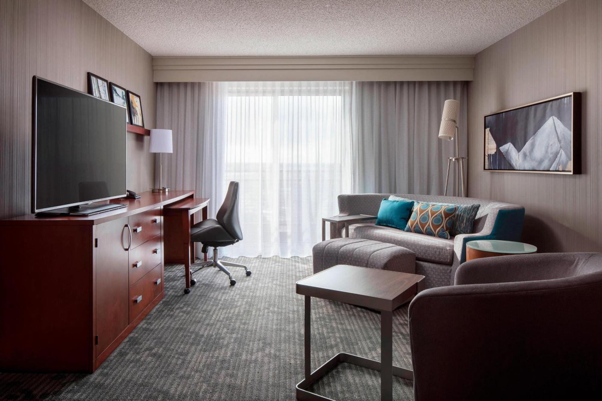 คอร์ตยาร์ด เดนเวอร์ แอร์พอร์ต Hotel ภายนอก รูปภาพ